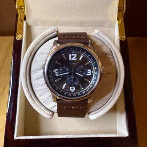 Guess Men's Classic Three-Complication Watch Brown/Silver W95063G2, 44mm